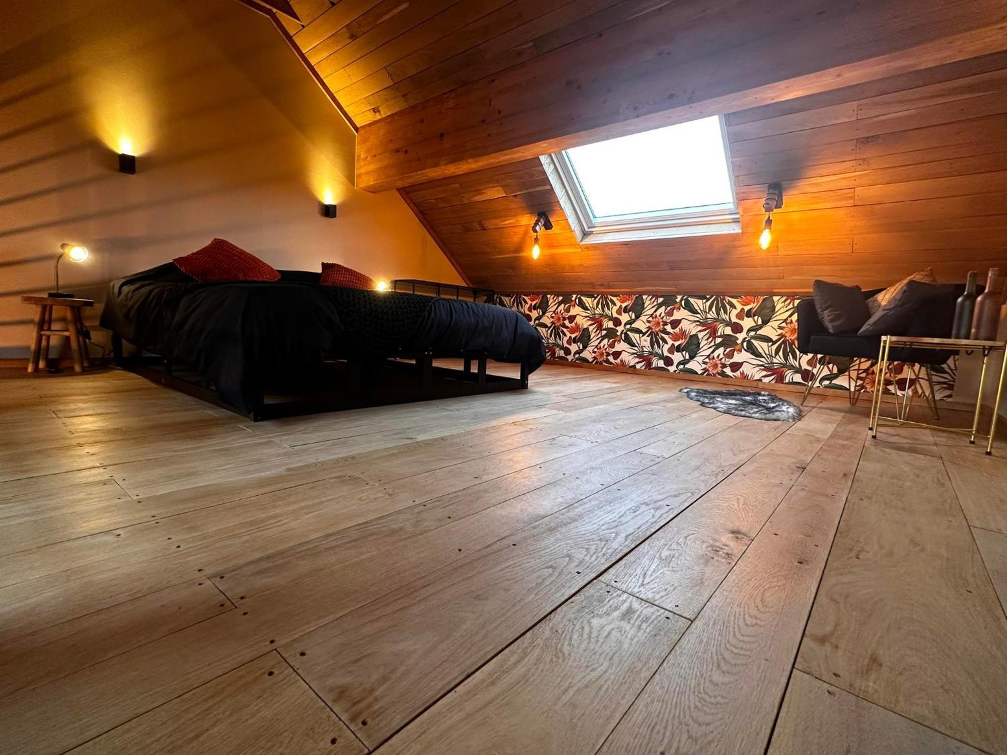 Hour House - Esc'Appart Houyet Bagian luar foto